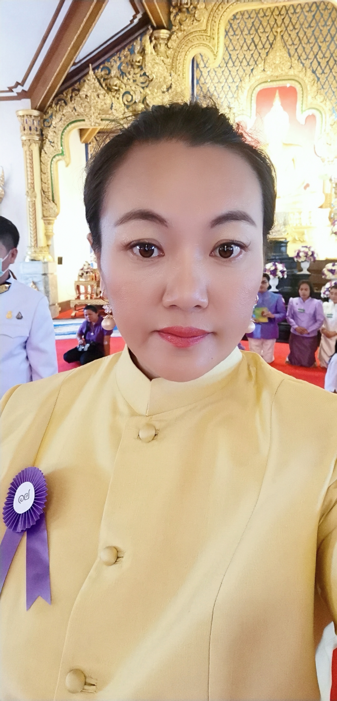 被拉玛十世皇接见 获泰国皇家表彰！王霞的泰国村传奇